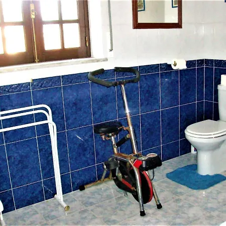Baleal - Large Near Up To 12 Pax+2 Ch Villa