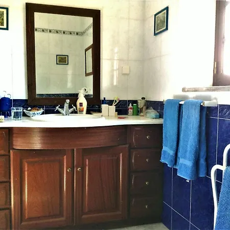 Baleal - Large Near Up To 12 Pax+2 Ch Villa