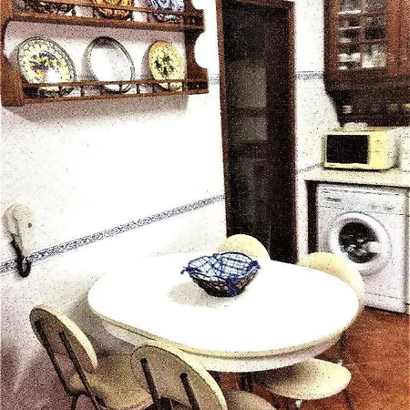 Baleal - Large Near Up To 12 Pax+2 Ch Villa *