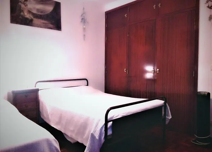 Baleal - Large Near Up To 12 Pax+2 Ch * 佩尼契